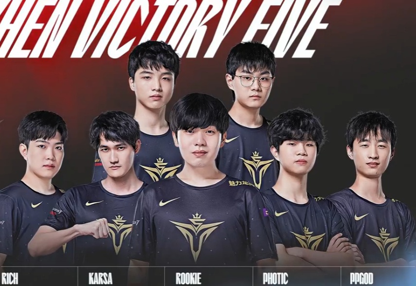 五大联赛战报：曼城上演绝杀连续31场不败；巴萨前十轮仅有一负.