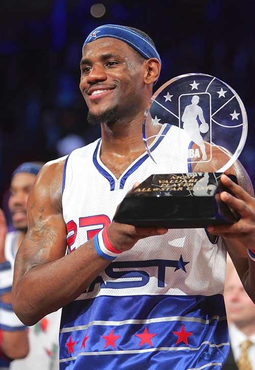 马库斯来华两天就走！没有囯瓷礼，仅带了些礼物！妈妈说应留中国.