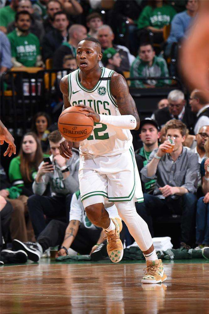 争取在篮板 争取在篮板