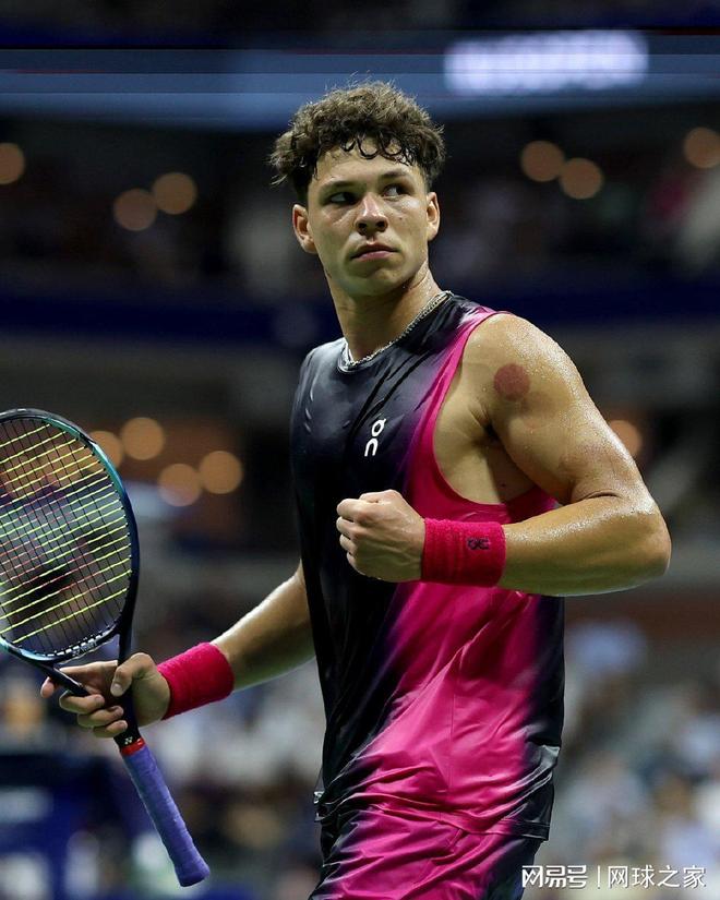 18岁球员15分+2断+2帽场次：弗拉格超越科比&詹姆斯（18岁球员15分2断2帽次数榜：弗拉格已超越科比、詹姆斯）