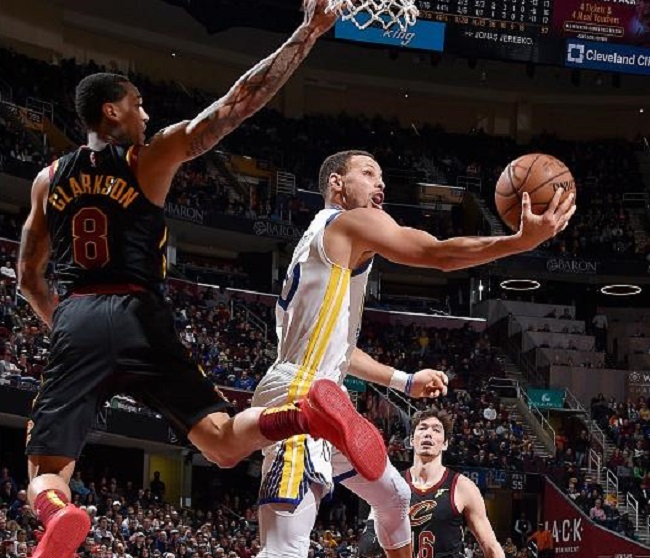 魏登费勒：都在猜诺伊尔是否回归德国队，这对鲍曼而言不公平（魏登费勒：热议诺伊尔是否重返德国队，对鲍曼不公）