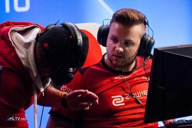 路快攻与低 路快攻与低